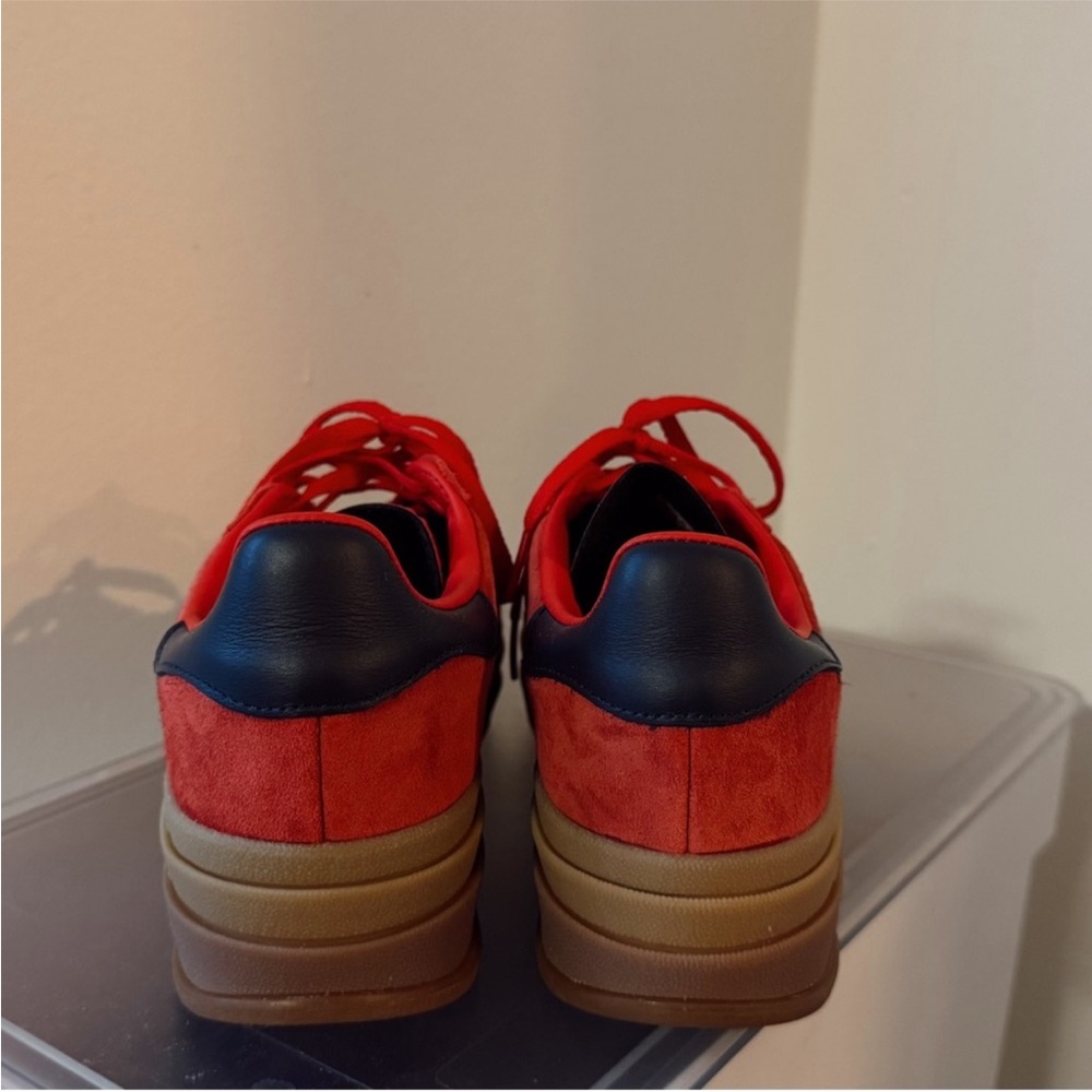 Adidas Red Sneakers with Pink Stripes - Picture 2 of 4